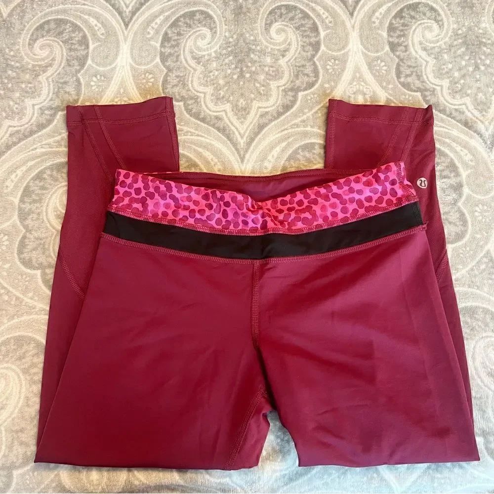 Lululemon Run Inspire Crop II - Picture 3 of 5